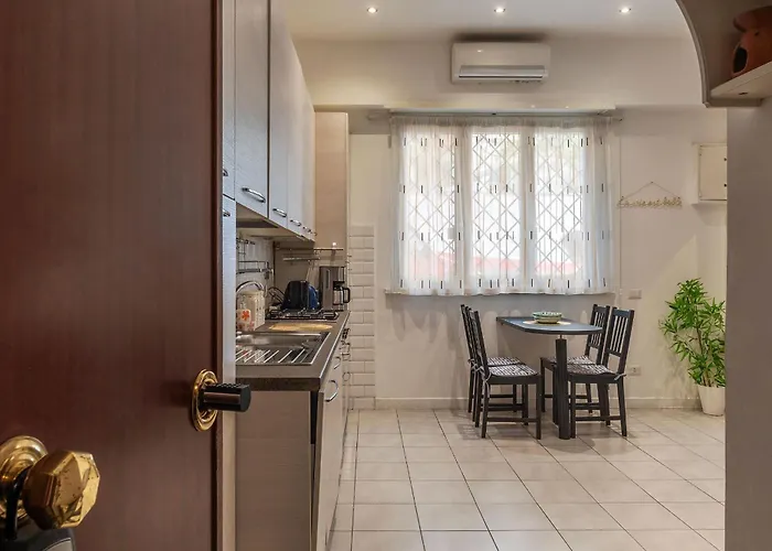 Guesthost - Comfy X2 In Monteverde Apartment *